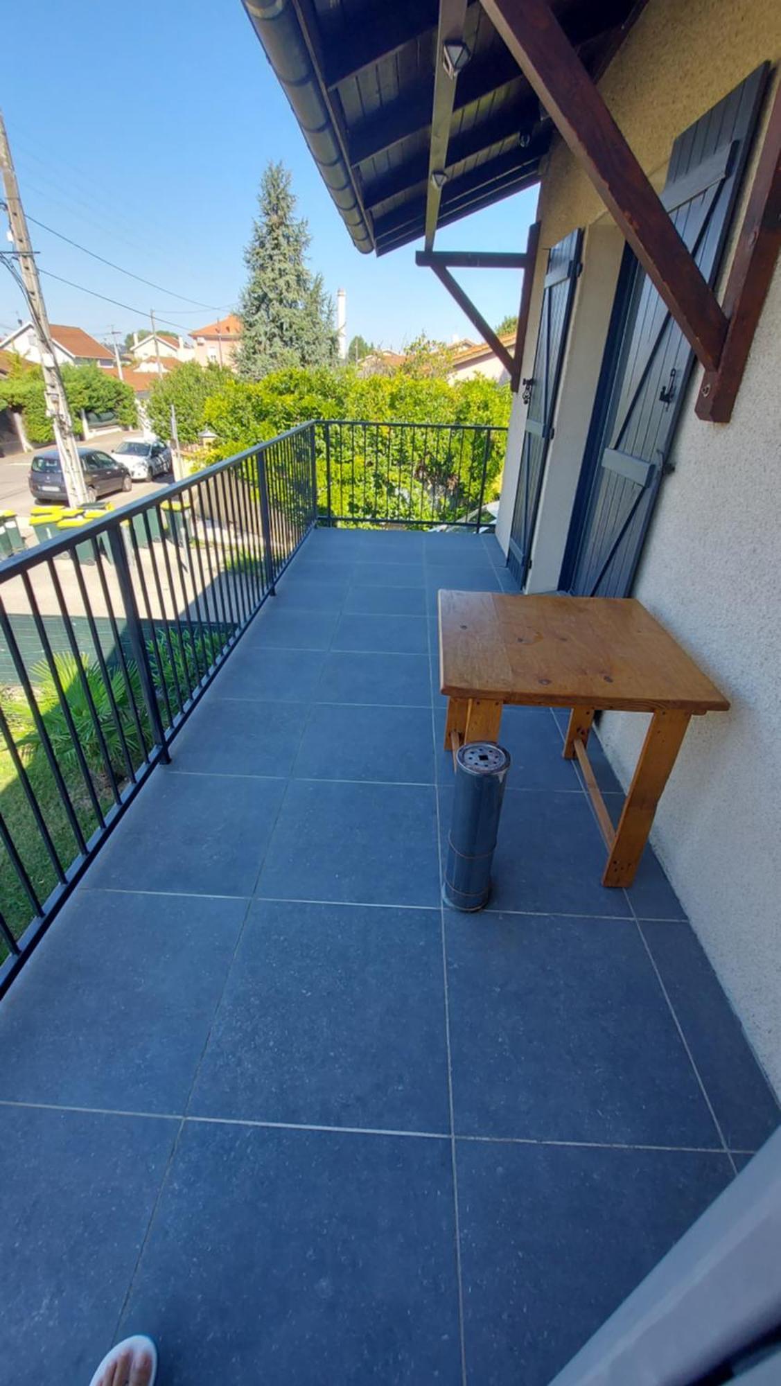 K&N - Maison A Partager Avec D'Autres Voyageurs - Chambre Privee - Jardin - Balcon Vaulx-en-Velin ภายนอก รูปภาพ
